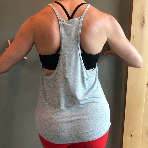 Joan Brown Palms Tank - Picture 2 of 2